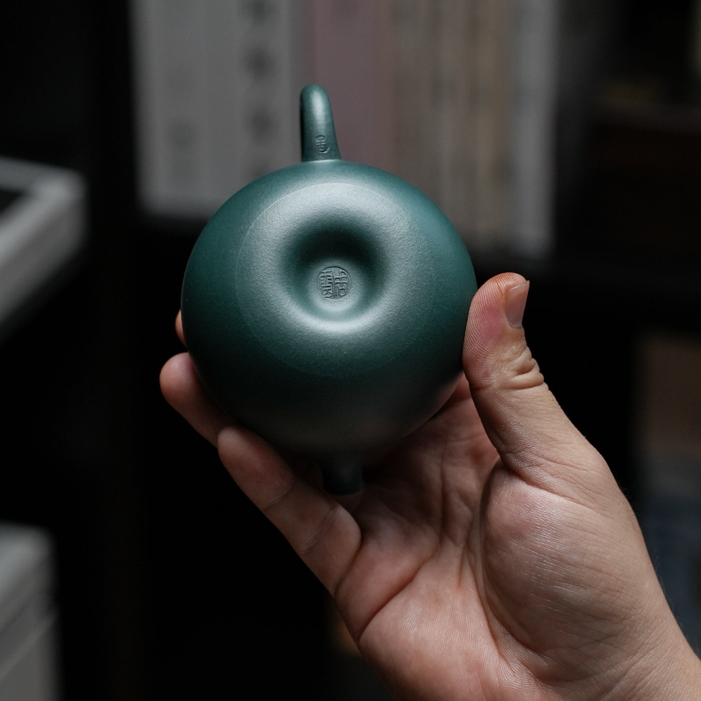 Mei Ren Xi Shi 180cc - Yixing Handmade Teapot 江苏宜兴