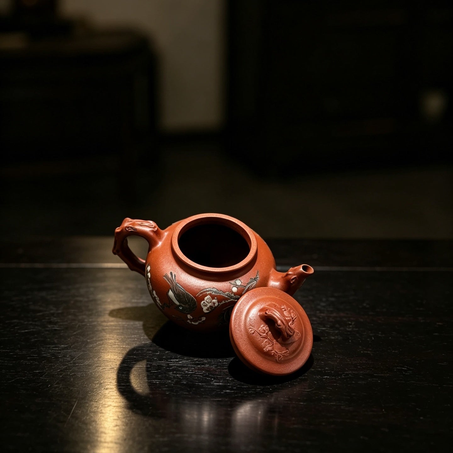 Mei Bao Chun 220cc - Yixing Handmade Teapot 江苏宜兴