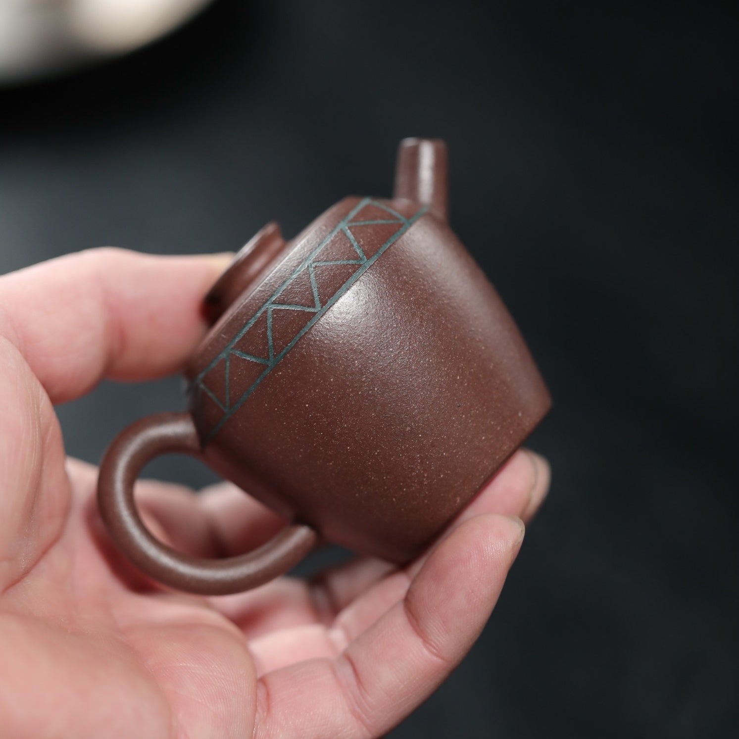 Ju Lun - Yixing Handmade Teapot 江苏宜兴
