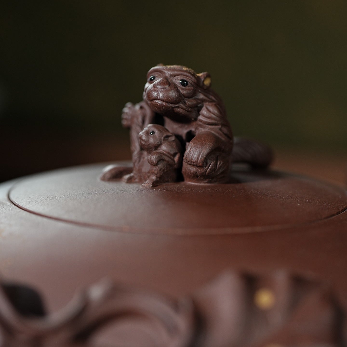 Zhi Ai - Yixing Handmade Teapot 江苏宜兴