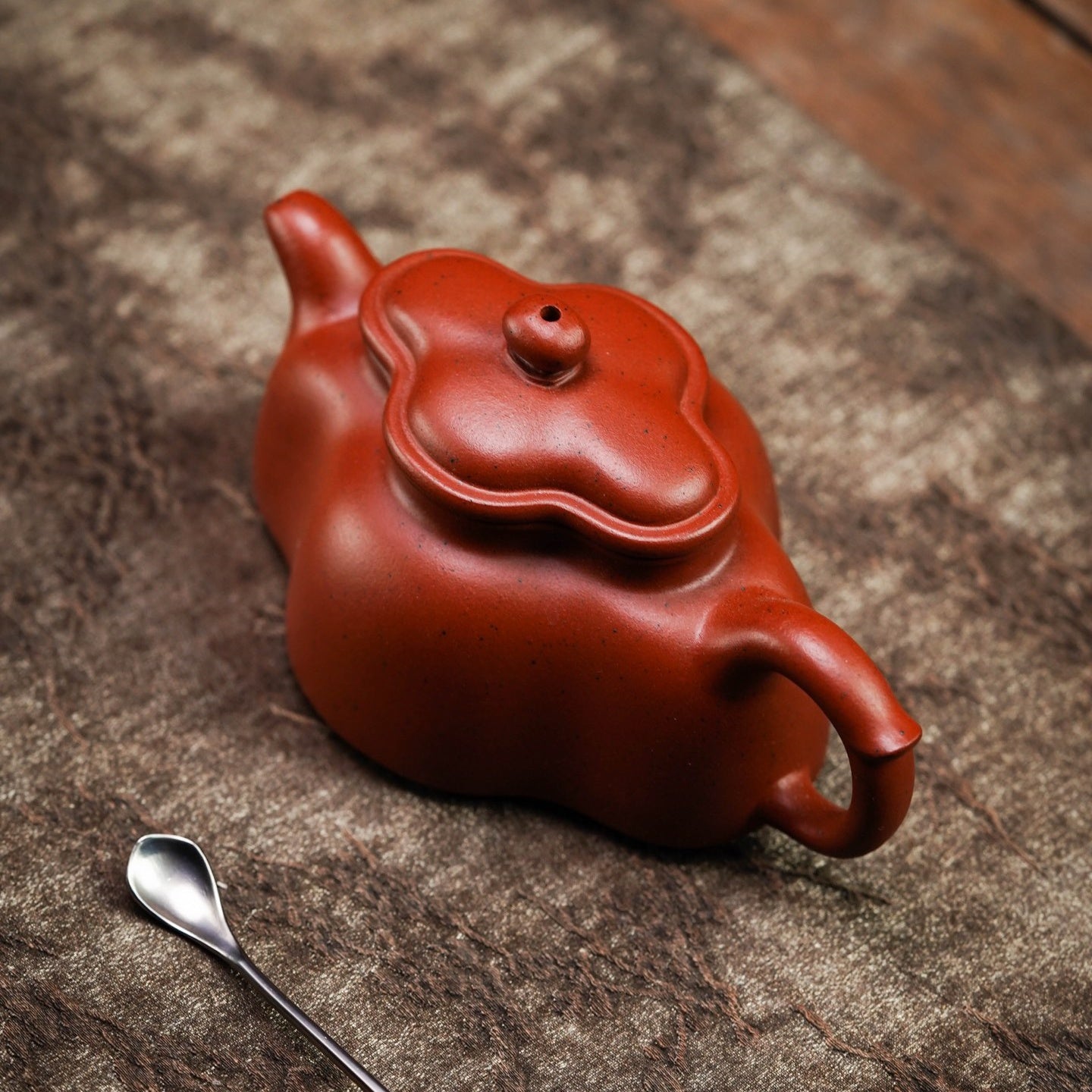 Yin Chun Hai Tang 150cc - Yixing Handmade Teapot 江苏宜兴
