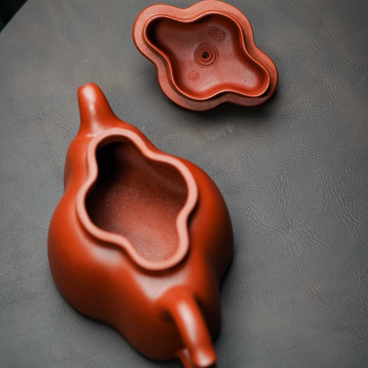 Yin Chun Hai Tang 150cc - Yixing Handmade Teapot 江苏宜兴