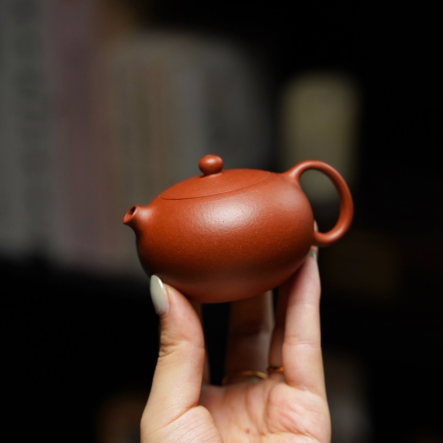 Bian Xi Shi 100cc - Yixing Handmade Teapot 江苏宜兴