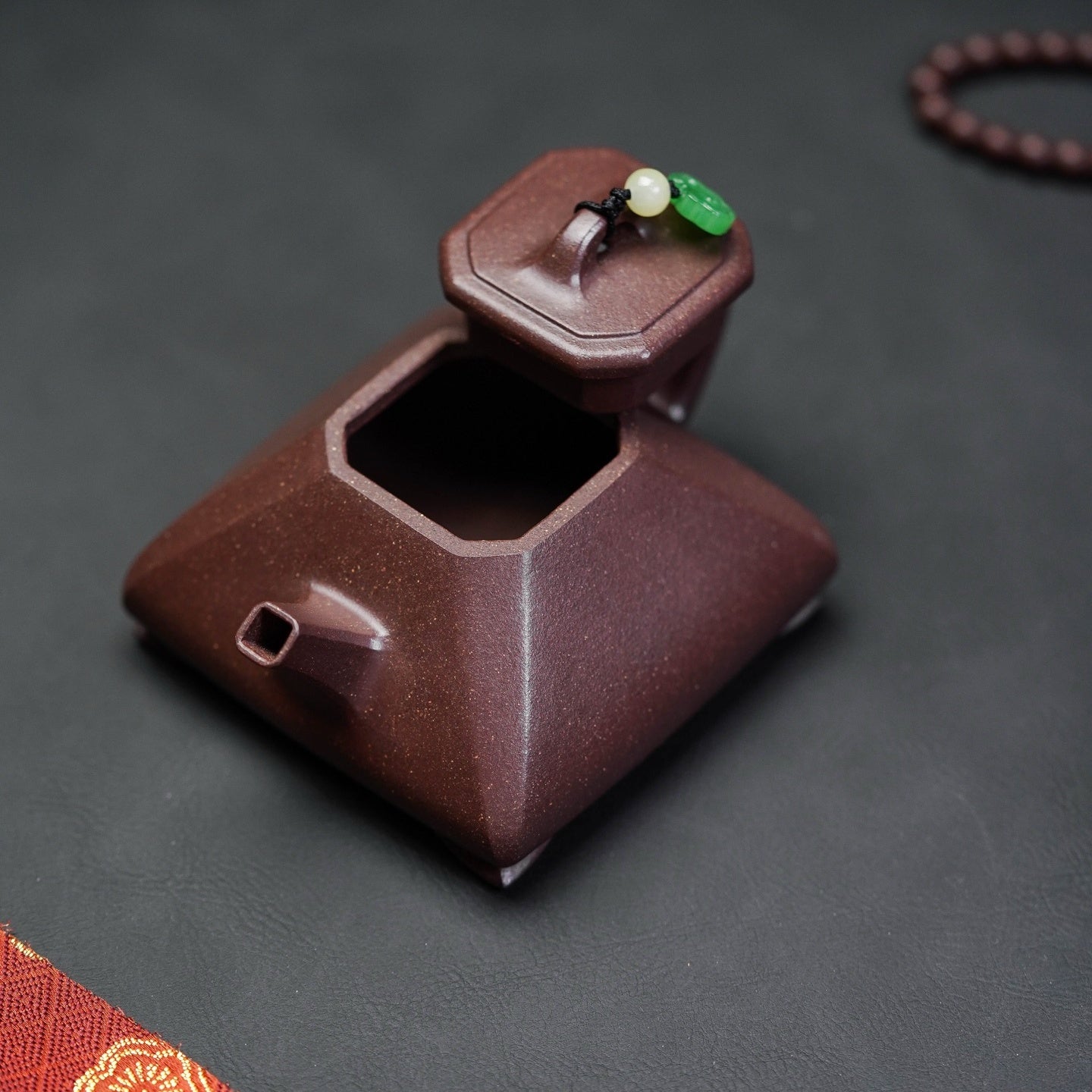 Chou Jiao Shi Piao 100cc - Yixing Handmade Teapot 江苏宜兴