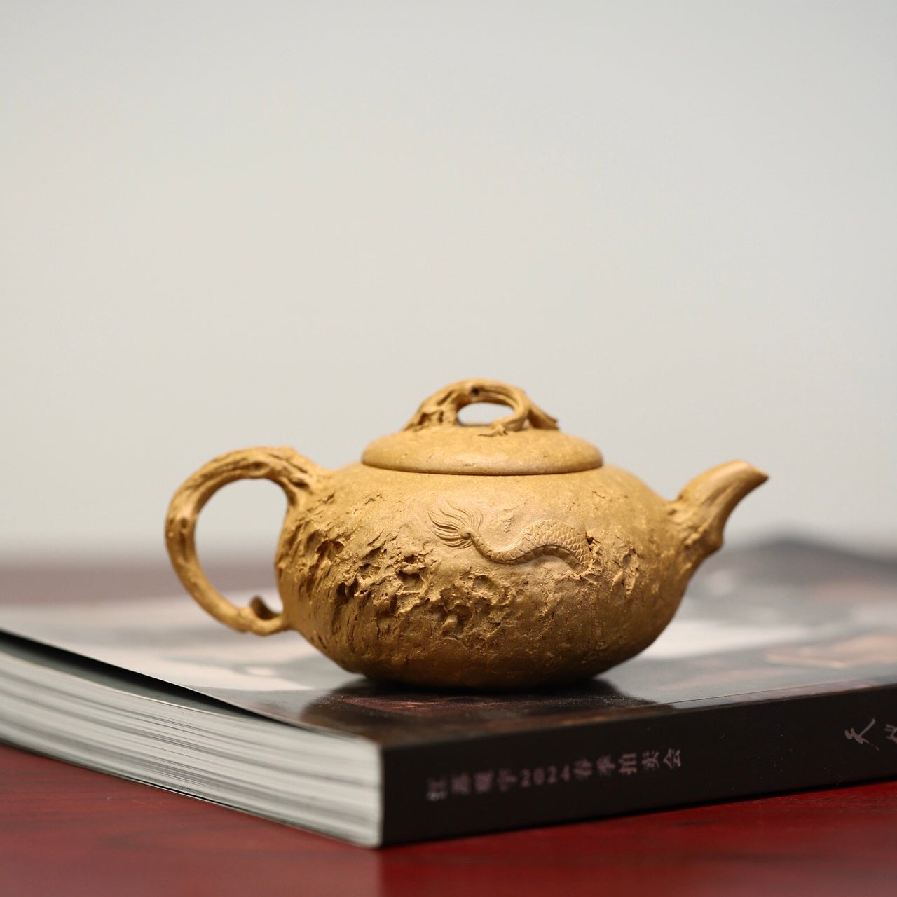 Yin Long Gong Chun 210cc - Yixing Handmade Teapot 江苏宜兴