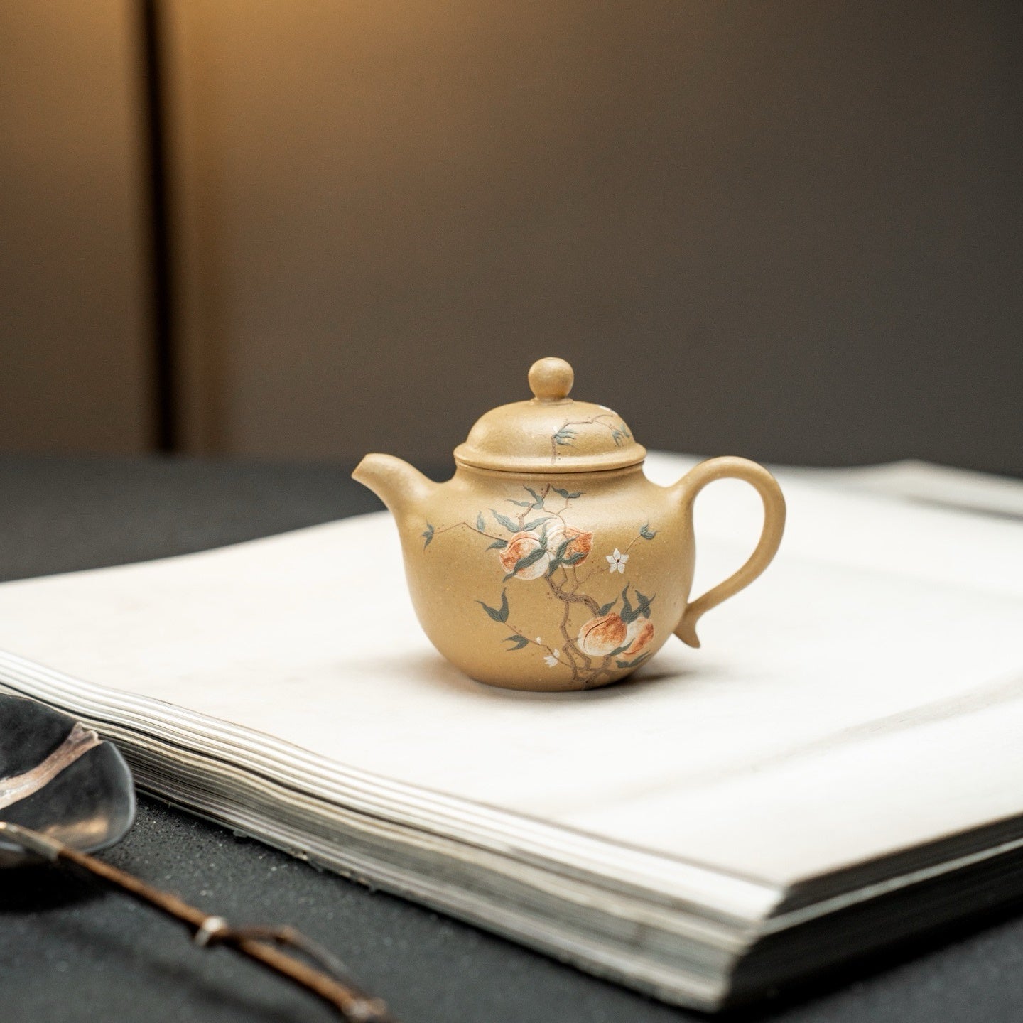 Qiu Shui 100cc - Yixing Handmade Teapot 江苏宜兴