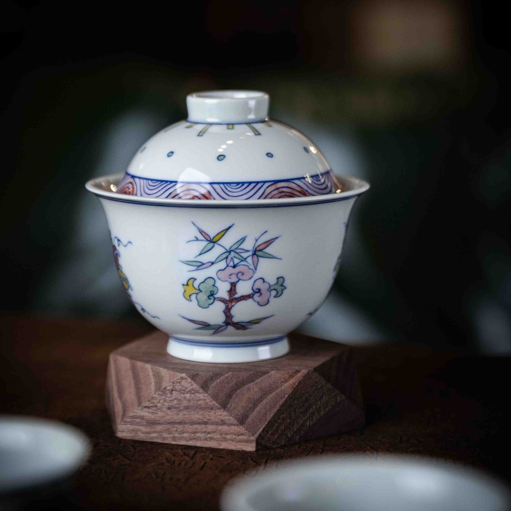 Wu Cai Hua Hui 110cc - Jing De Zhen Porcelain Gaiwan - zycs_China
