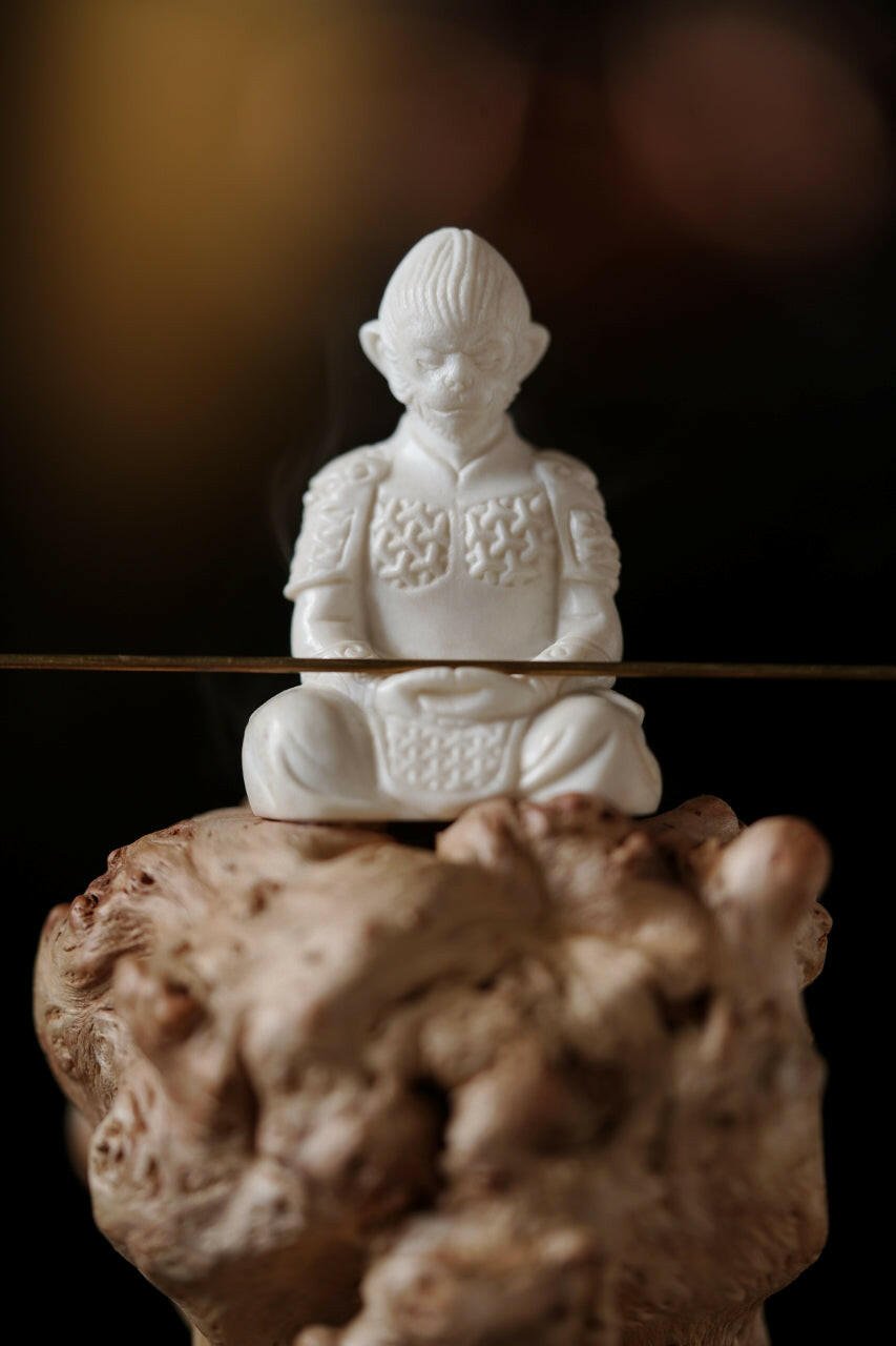 Wu Kong Xiang Lu - Wood Sculpture - zycs_China