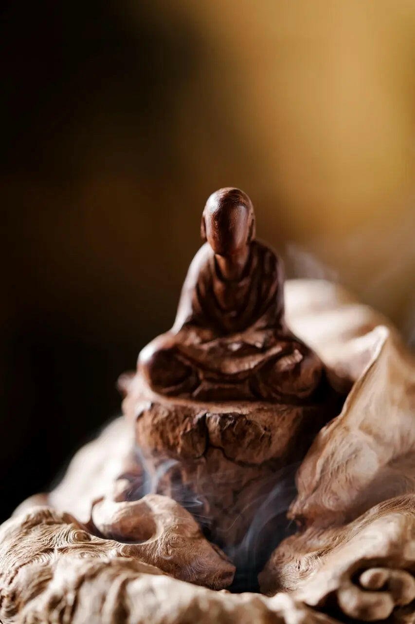 Wu Xiang Xiang Lu - Wood Sculpture - zycs_China