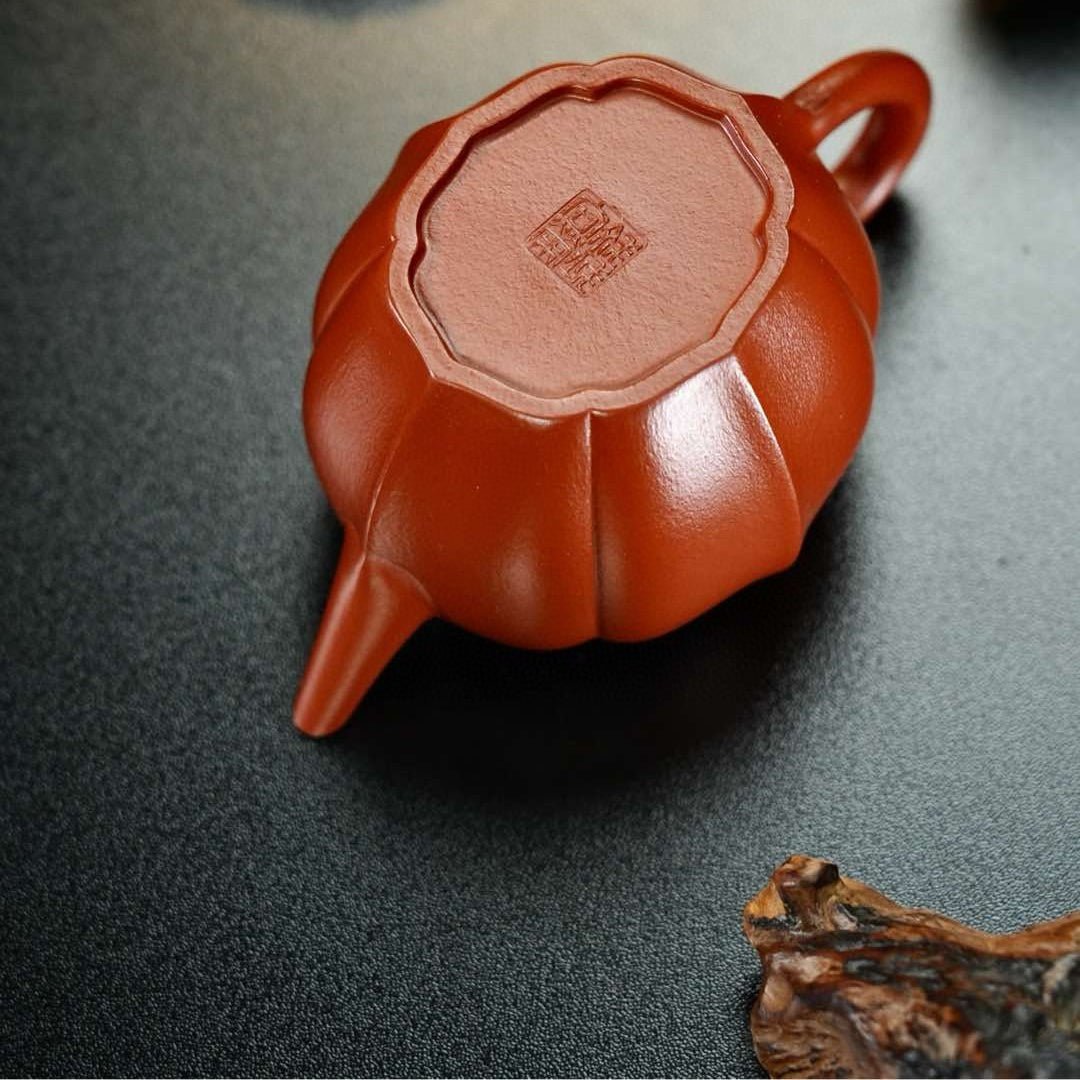 Xiang Rui 230cc - Yixing Handmade Teapot - zycs_China
