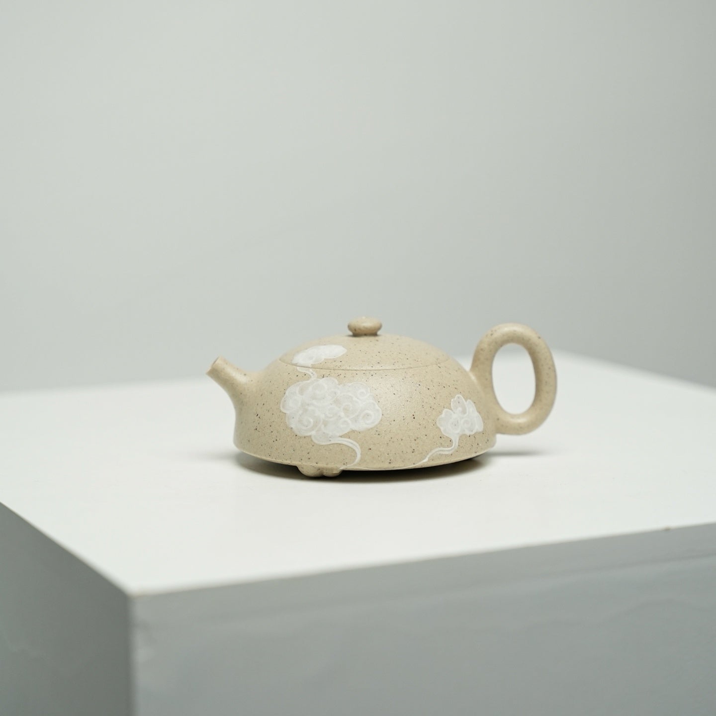 Xiang Yun Duan 100cc - Yixing Handmade Teapot - zycs_China