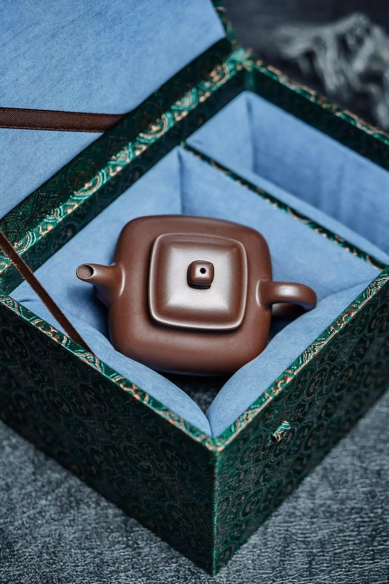 Xiao Chuan Lu 150cc - Yixing Handmade Teapot - zycs_China