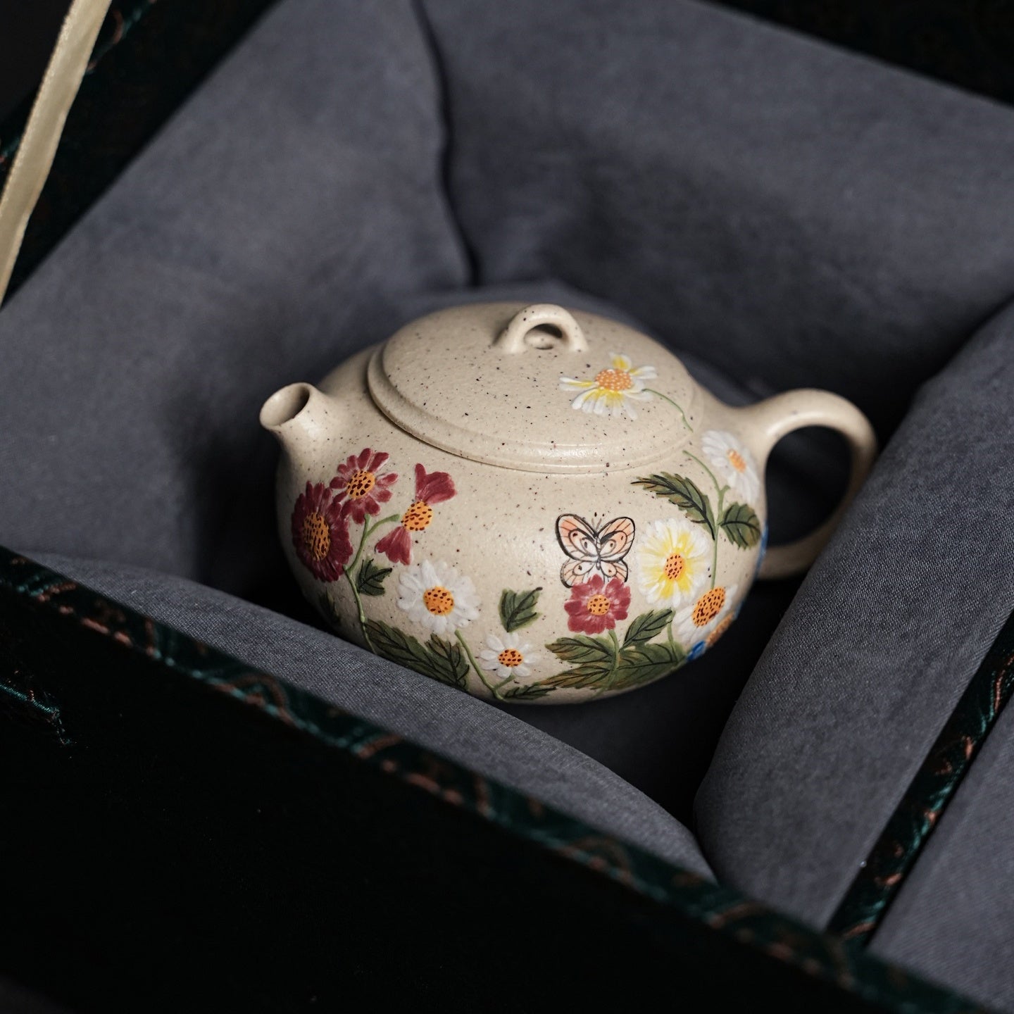Xiao Fu Dai 100cc - Yixing Handmade Teapot - zycs_China