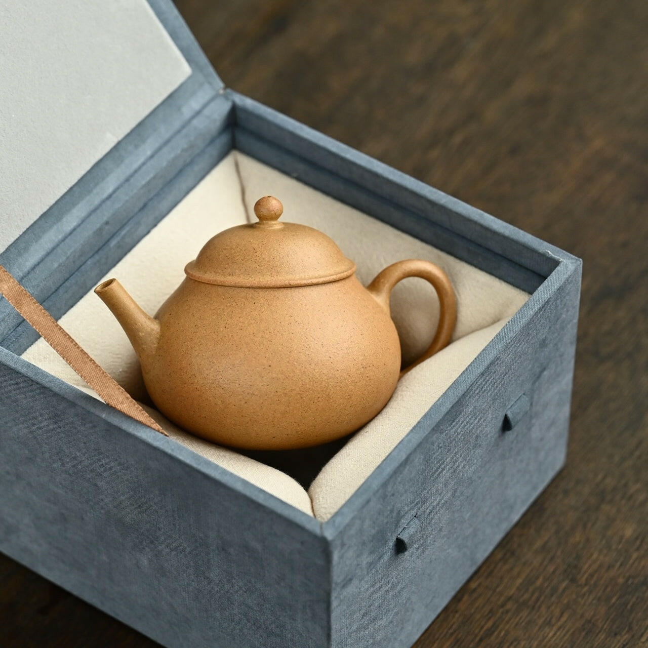 Xiao Li 180cc - Yixing Handmade Teapot - zycs_China