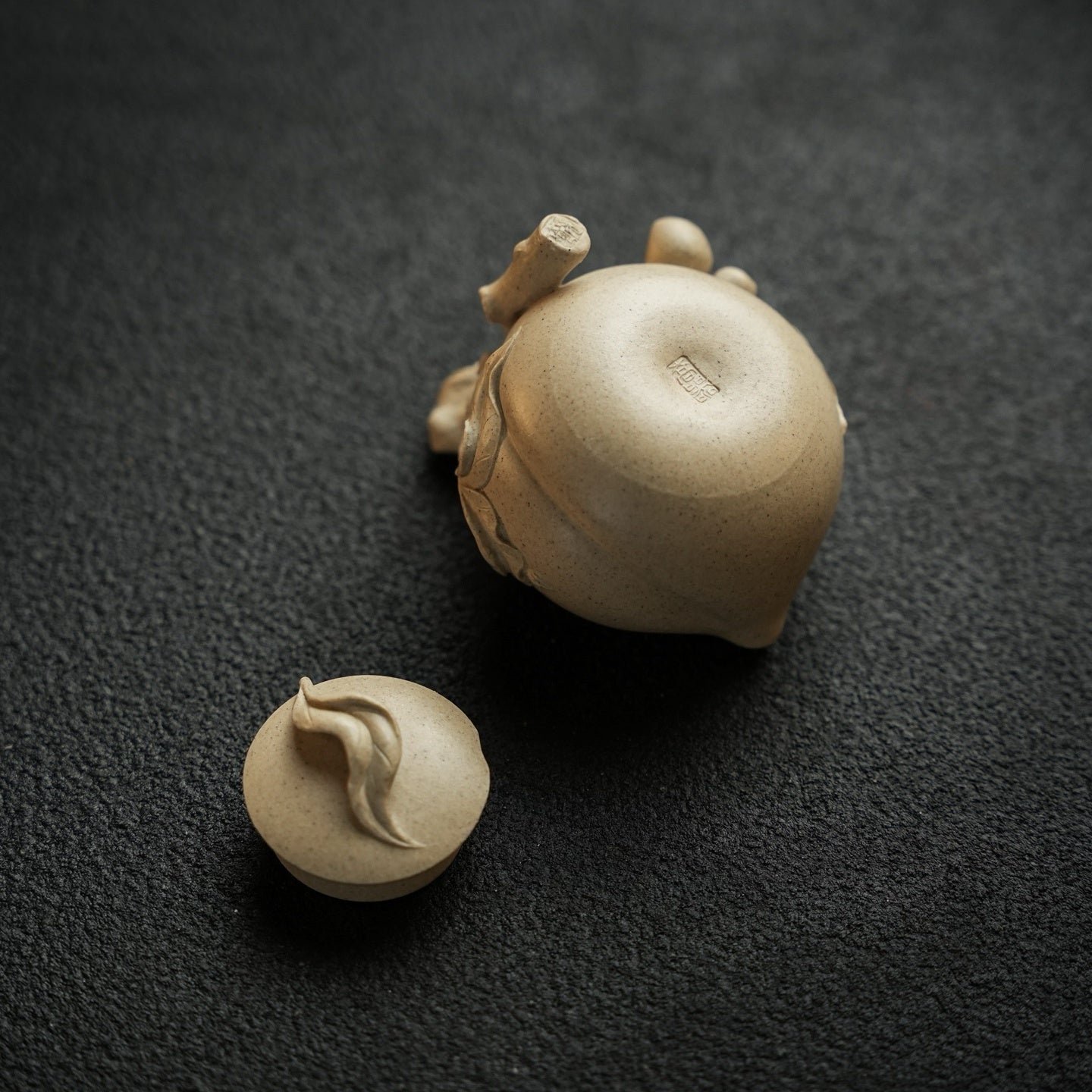Xiao Shou Tao 90cc - Yixing Handmade Teapot - zycs_China