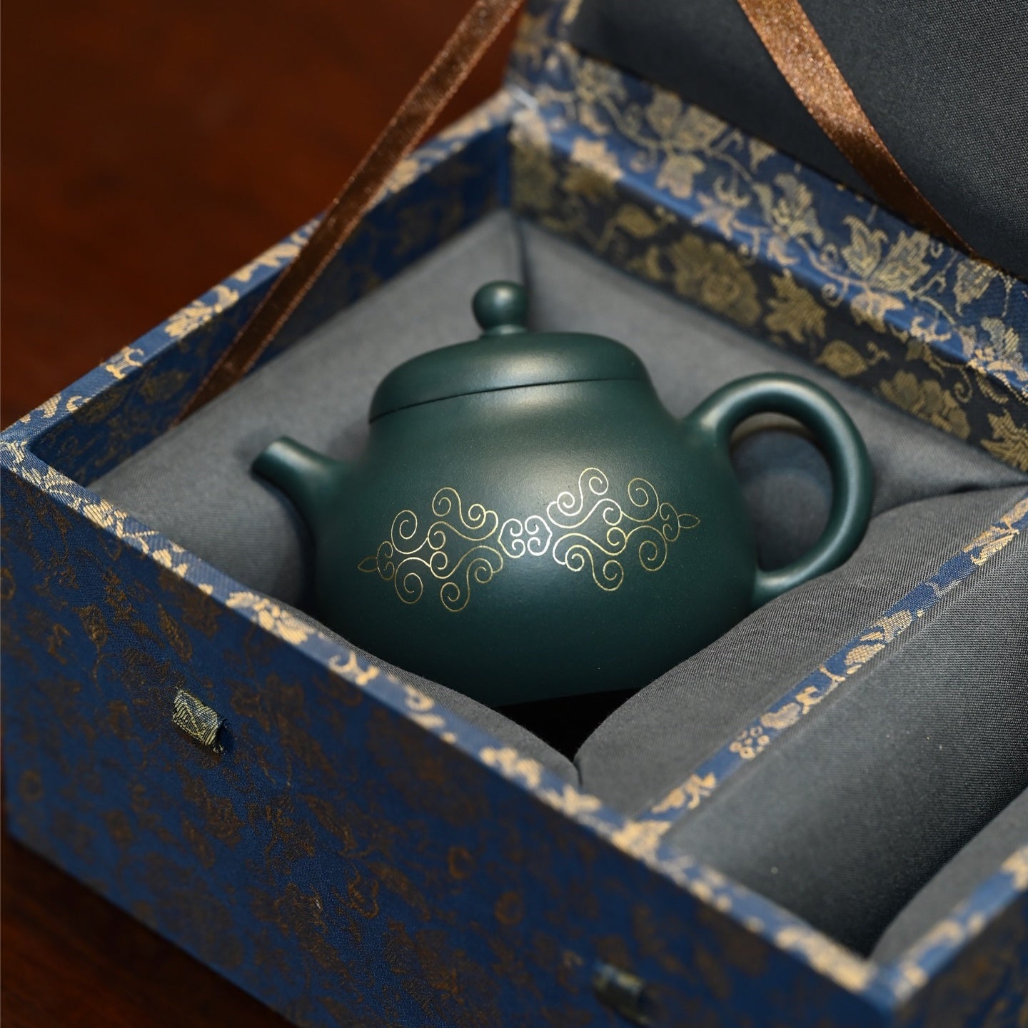 Xiao Wen Dan 180cc - Yixing Handmade Teapot - zycs_China