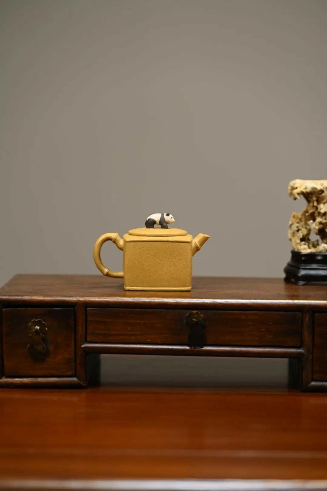 Xiong Mao Zhu 100cc - Yixing Handmade Teapot - zycs_China