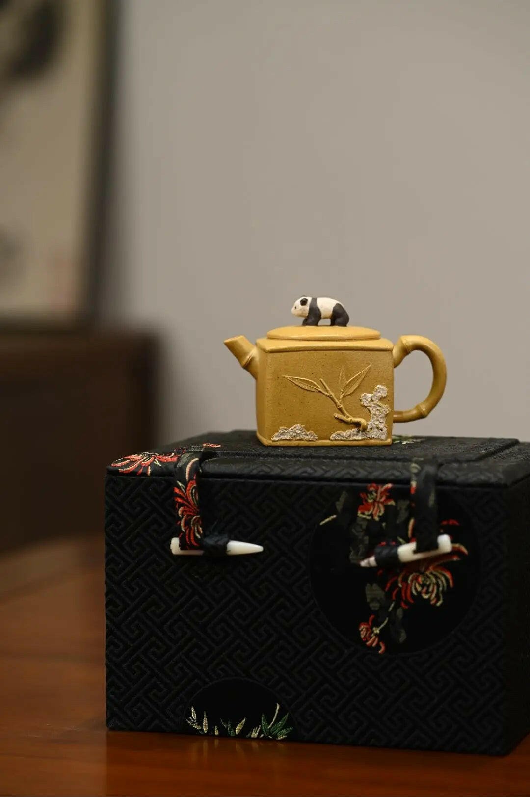 Xiong Mao Zhu 100cc - Yixing Handmade Teapot - zycs_China