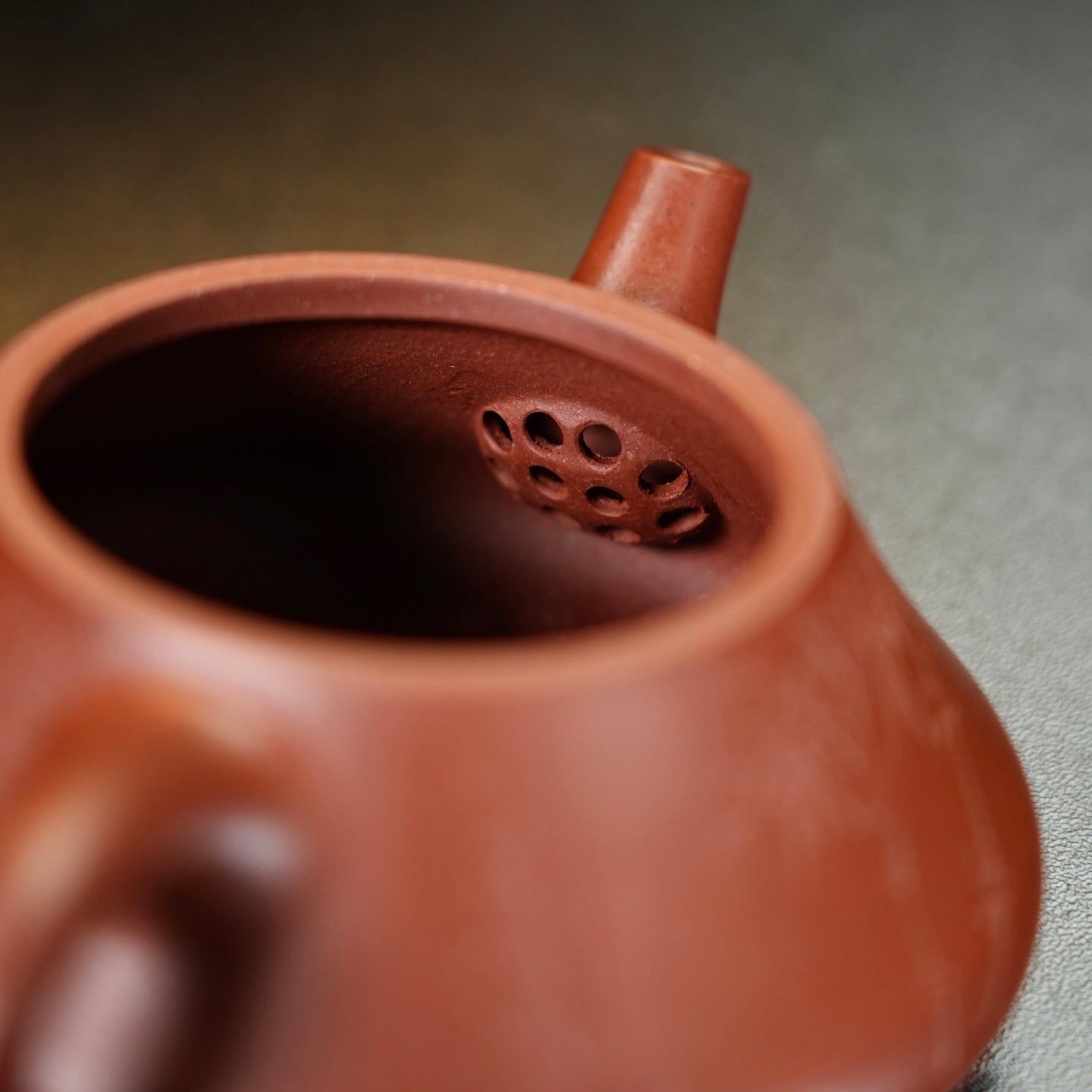 Ying Piao 160cc - Yixing Handmade Teapot 江苏宜兴