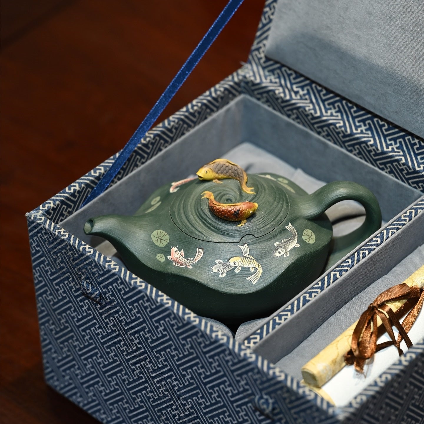 Yu Xi Lian Ye 380cc - Yixing Handmade Teapot - zycs_China