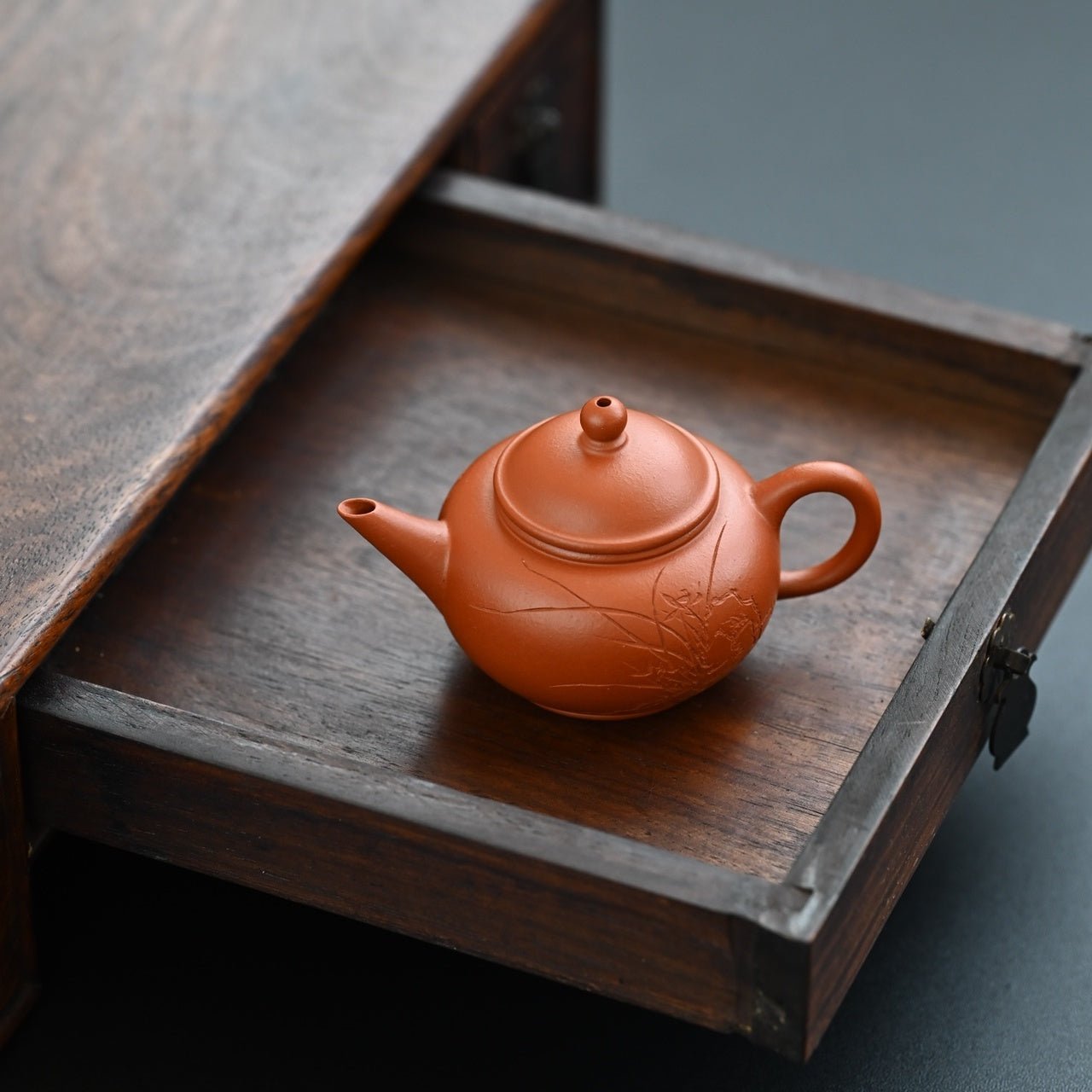 Zhang Zhong Shui Ping 60cc - Yixing Handmade Teapot - zycs_China