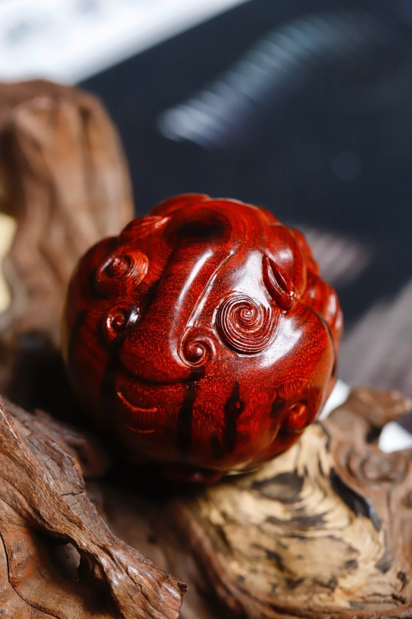 Zhao Cai Pi Xiu - Wood Sculpture - zycs_China