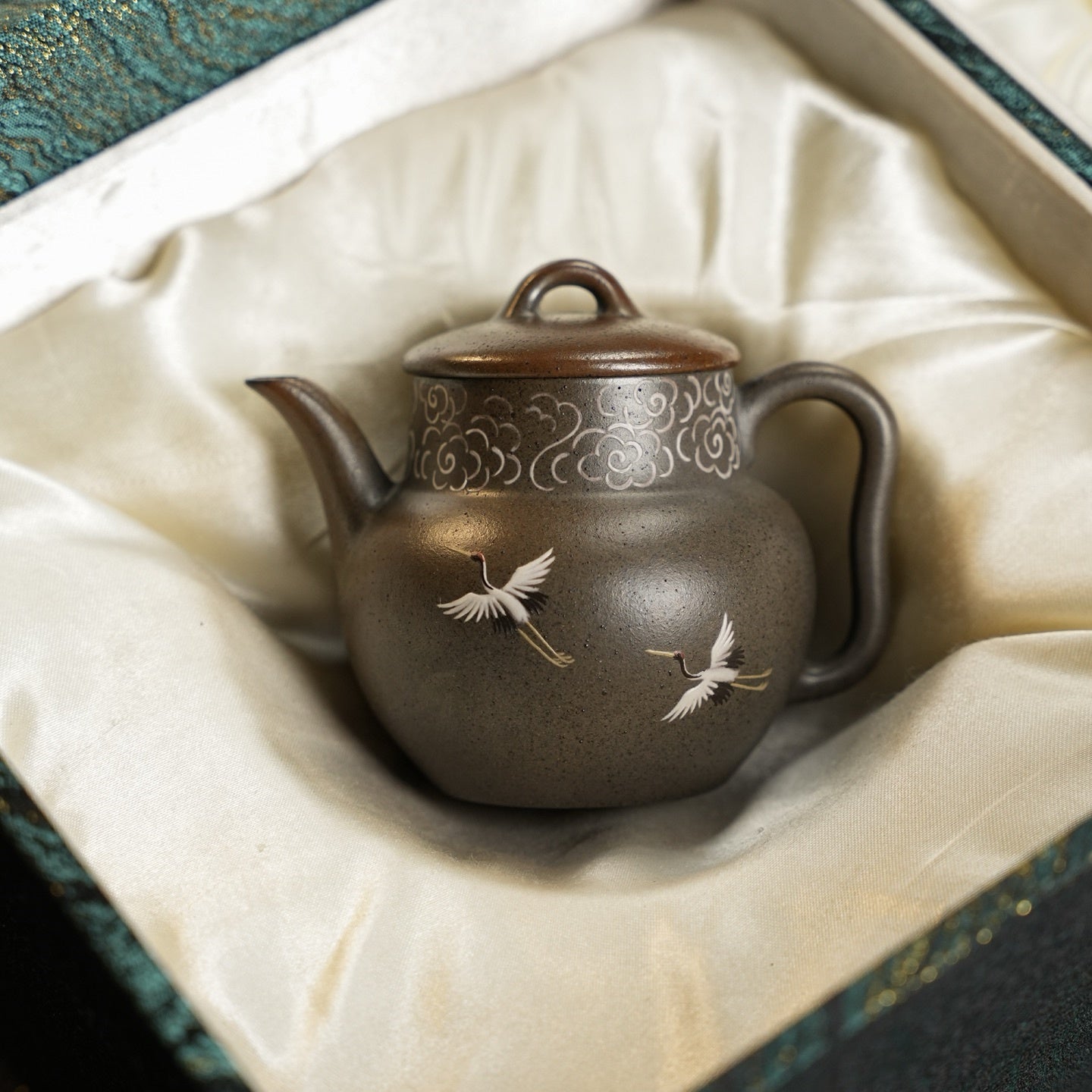Zhi Hu Er Shi 130cc - Yixing Handmade Teapot - zycs_China