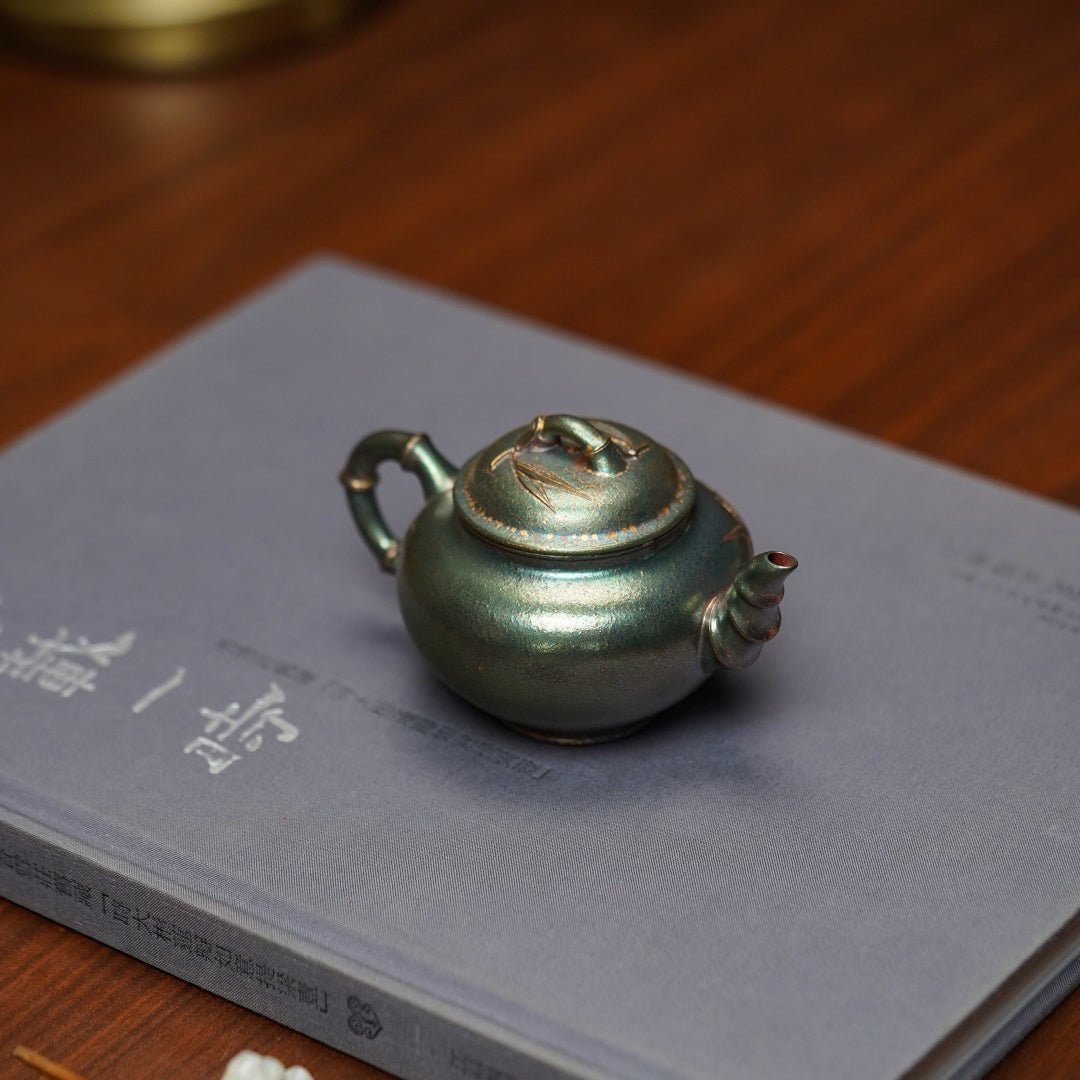 Zhu Bao Chun 150cc - Yixing Handmade Teapot - zycs_China
