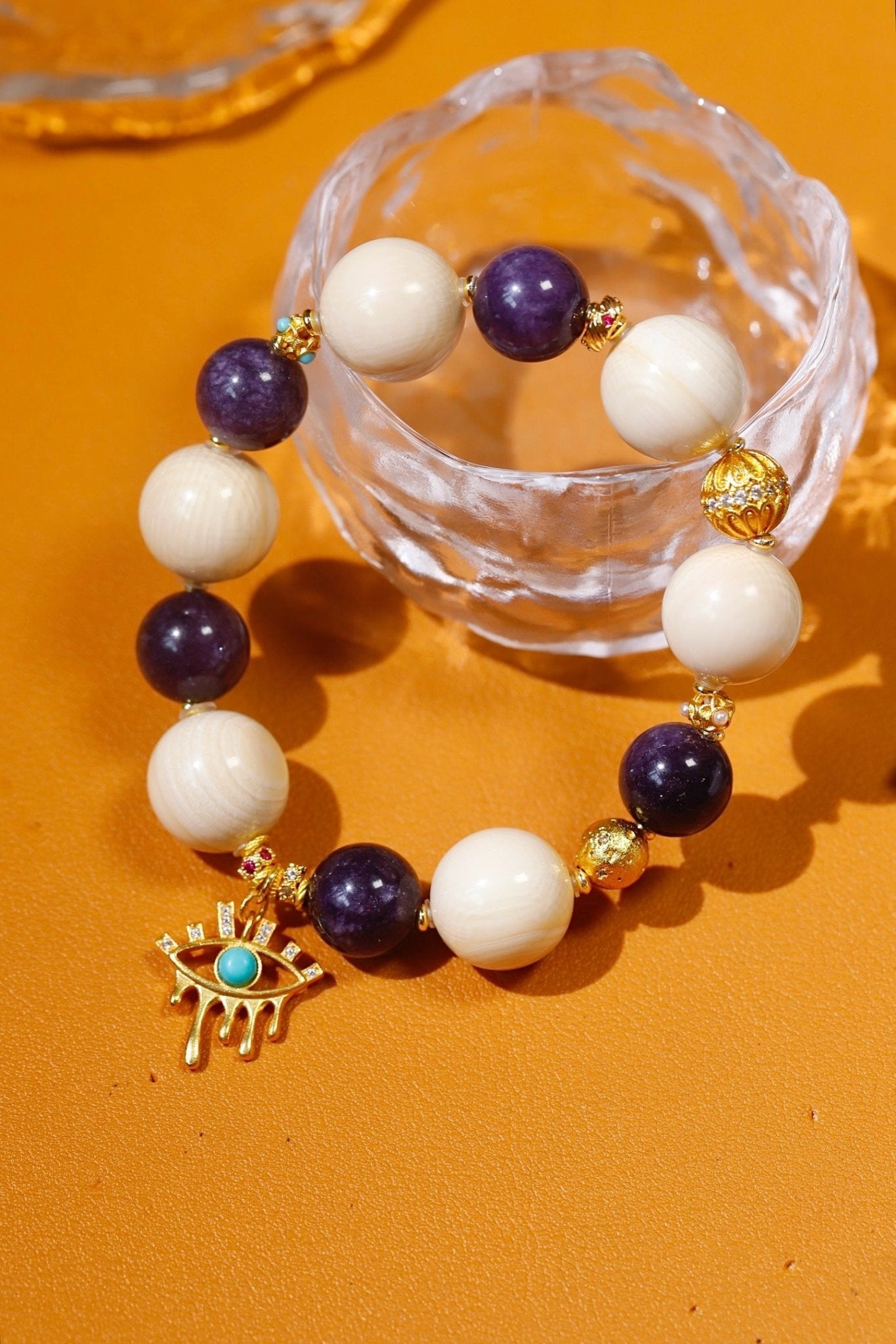 Zi Qi Dong Lai - Wood Sculpture - zycs_China