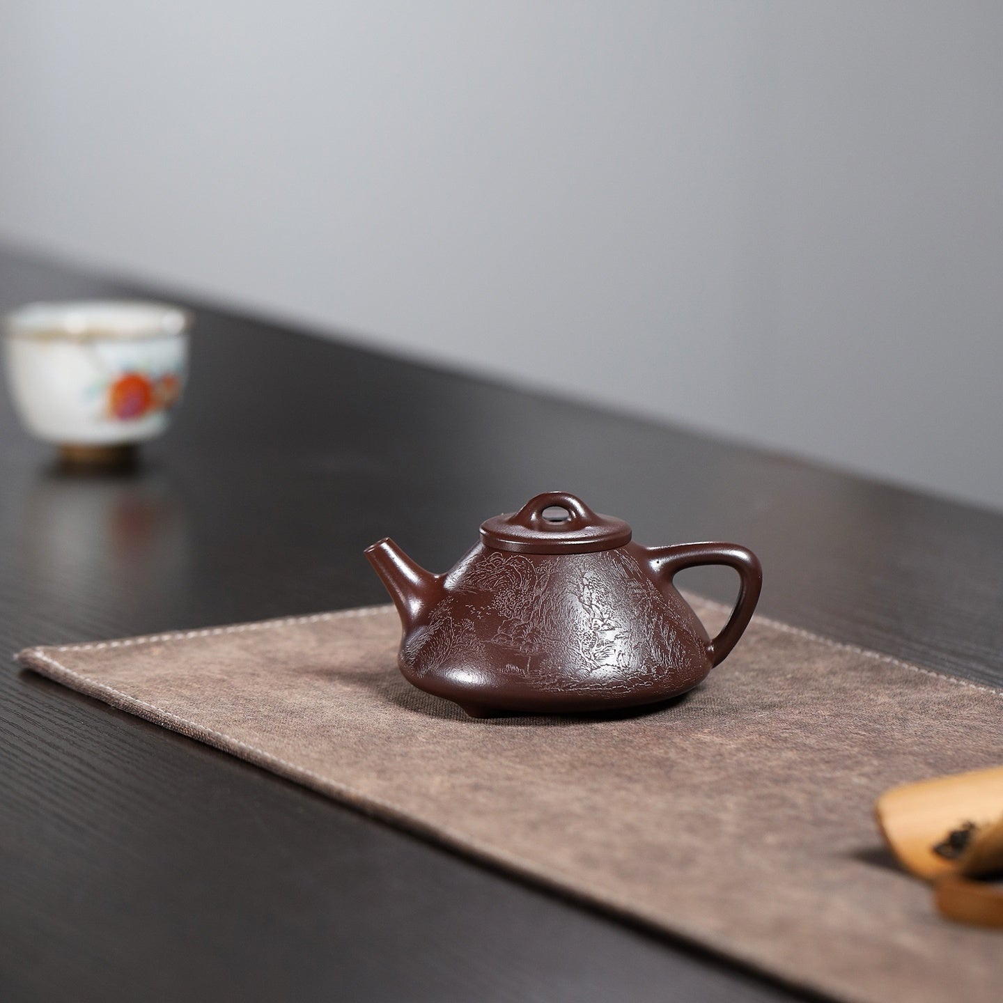 Zi Ye Shi Piao 140cc - Yixing Handmade Teapot 江苏宜兴